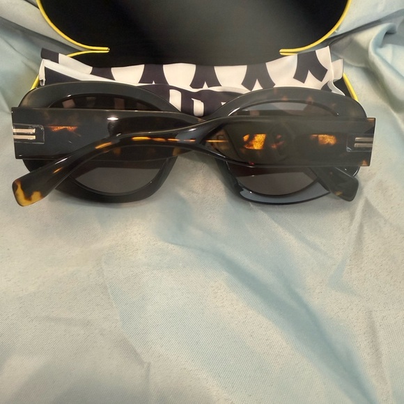 Marc Jacobs 1099/s Sunglasses - Picture 3 of 3